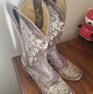 Corral embroidered cowboy boots